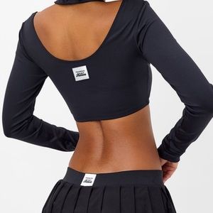 Frankie’s bikinis speedy long sleeves crop top size medium